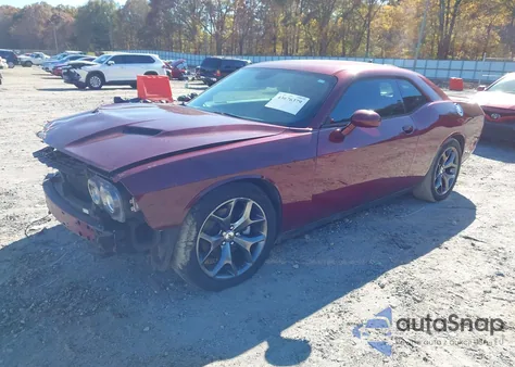 2017 Dodge Challenger Sxt z USA, uszkodzony, nr VIN 2C3CDZAG6HH580853